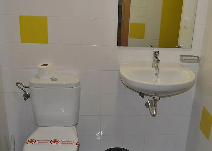 Inturjoven Hostel *